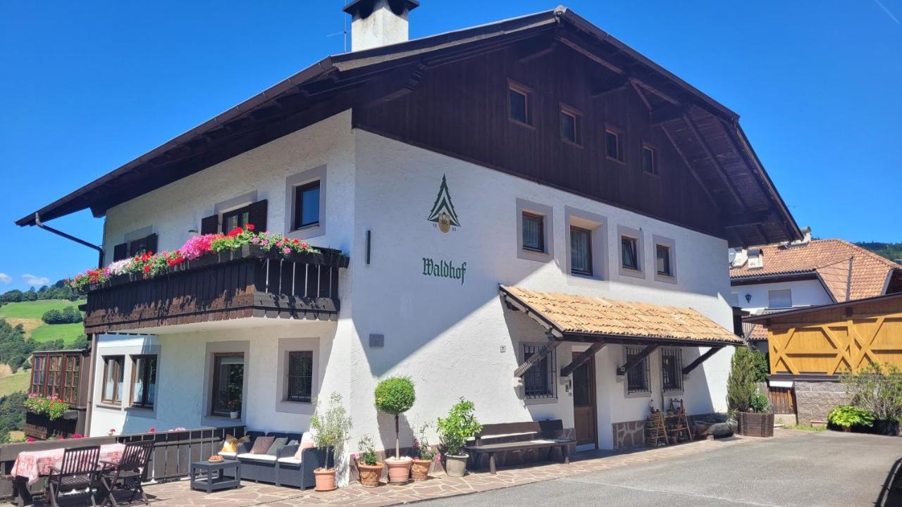 Waldhof Apartamento Meltina Exterior foto