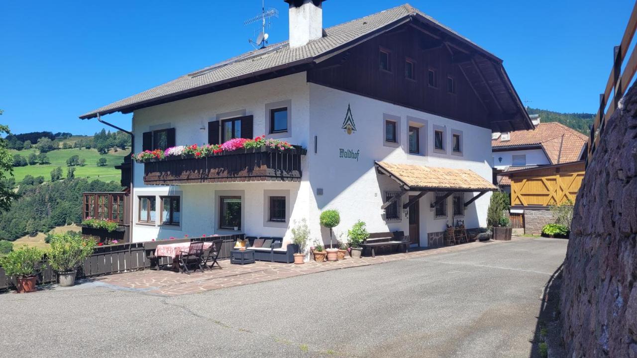Waldhof Apartamento Meltina Exterior foto